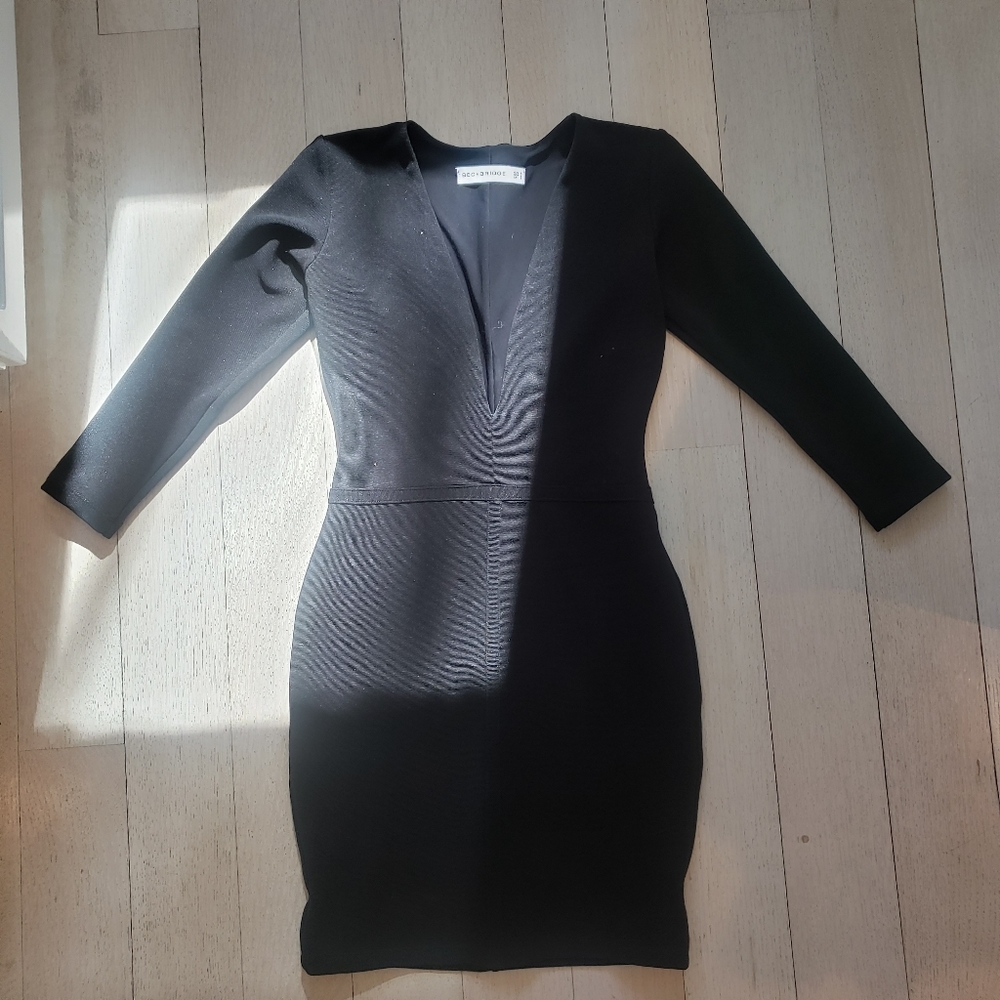 Bec&Bridge Bodycon V-neck Little Black Mini Dress